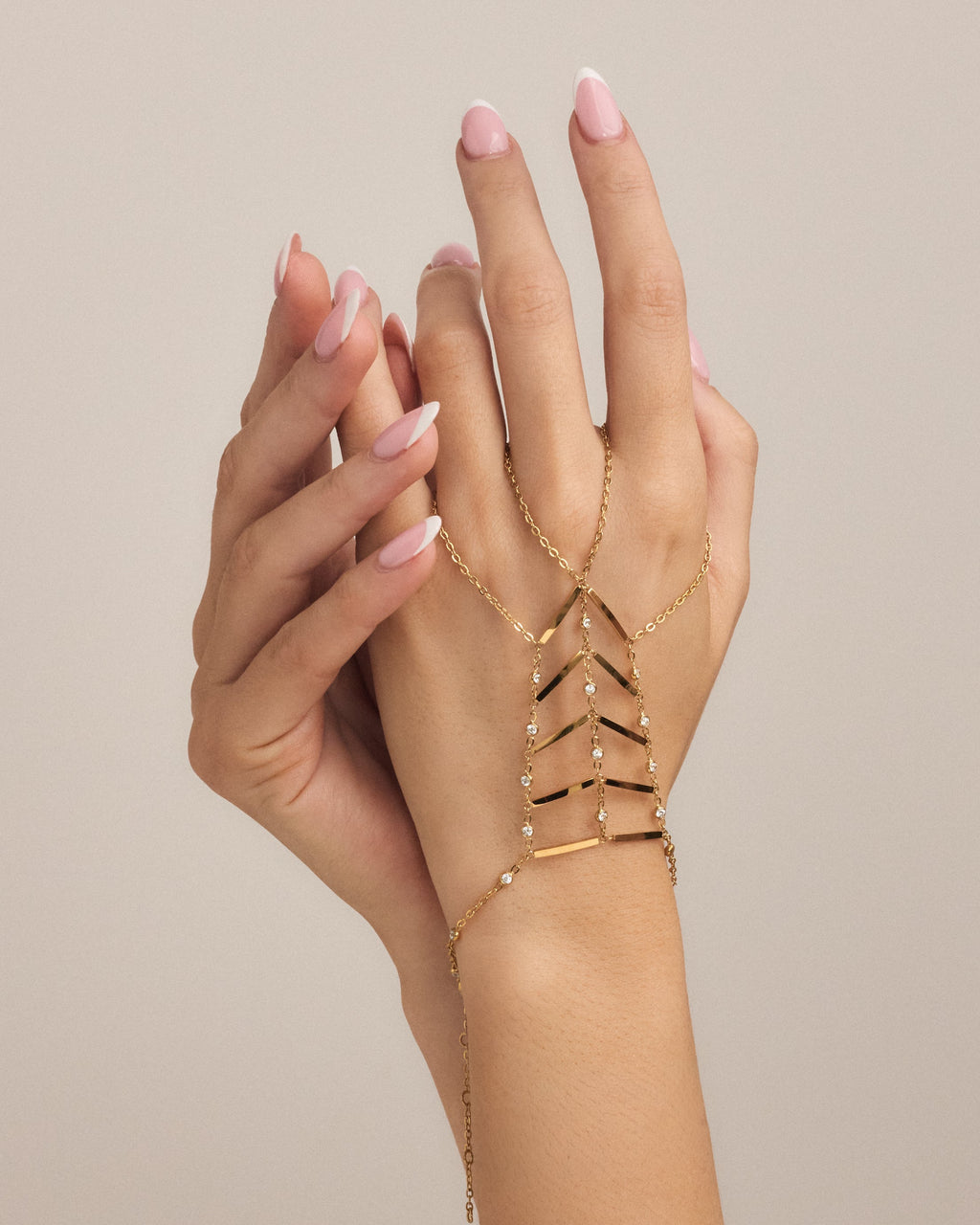 Alara Hand Chain