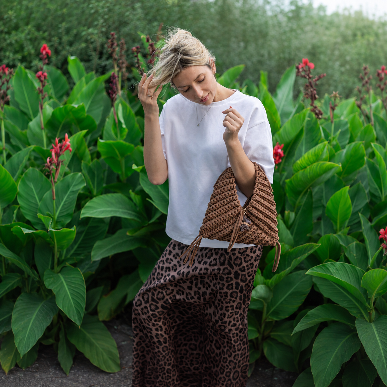 Origami Crochet Bag Pattern PDF, Chunky T-Shirt Yarn Triangle Handbag Tutorial, Step-by-Step Video, Instant Download